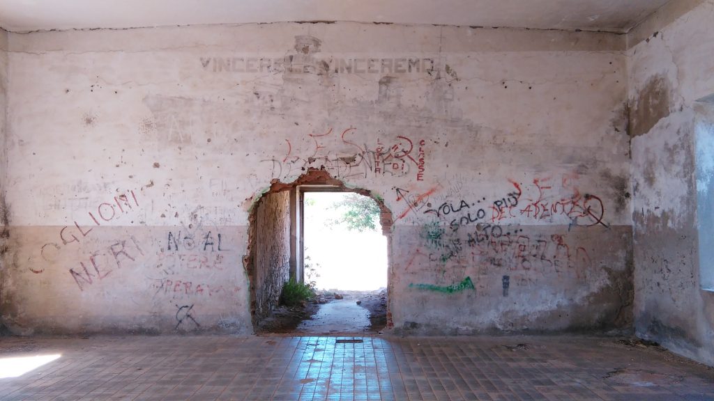La nave disegnata sul muro - Punta Giglio
