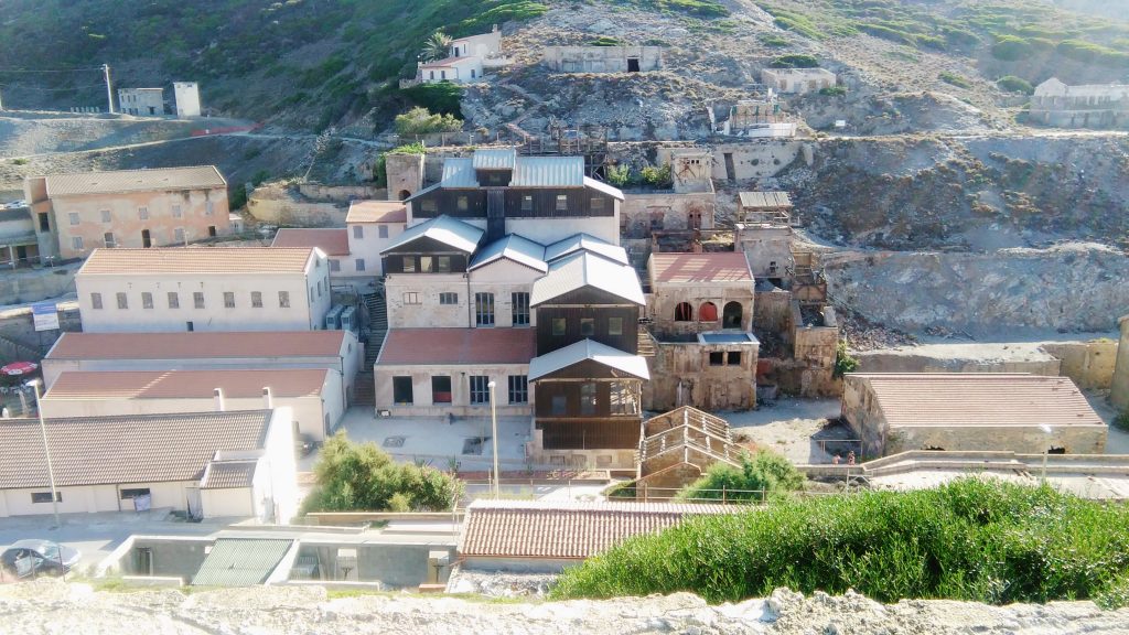 Il villaggio abbandonato dell'Argentiera