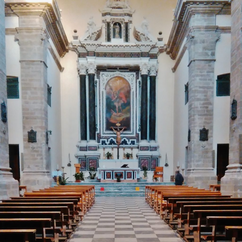 Alghero-interno chiesa