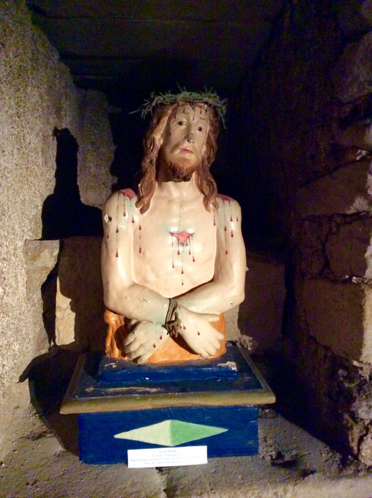 La statua dell'Ecce Homo - cripte di Castelsardo