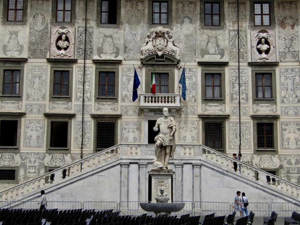 Piazza dei cavalieri Pisa
